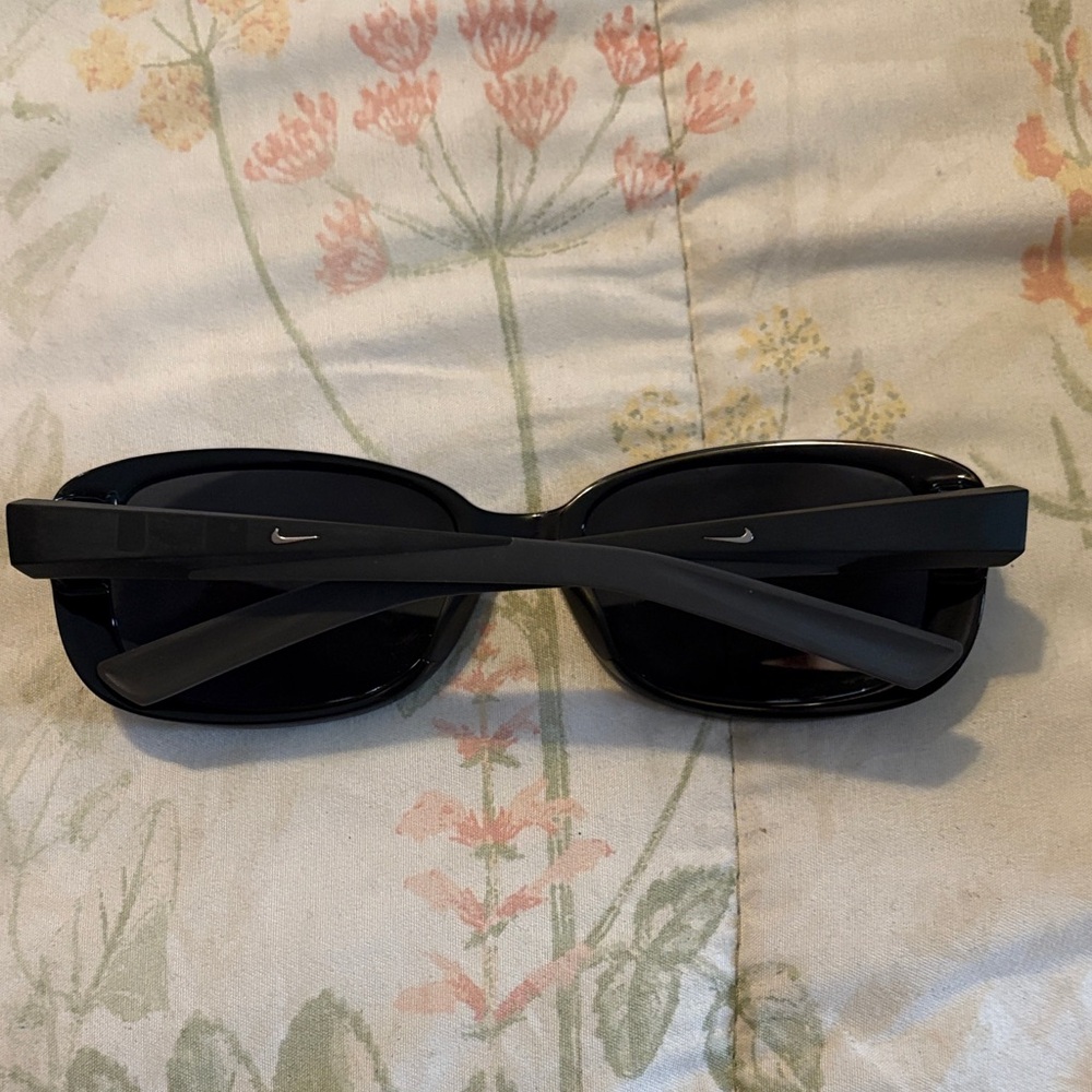 Nike NIKE EPIC BREEZE FD1880 Sunglasses - Picture 2 of 5